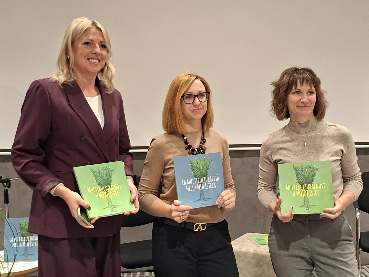 U Bujama predstavljena knjiga „Multikulturalnost u MOJOJ Istri – La multiculturalità nella MIA Istria“ dr. sc. Ivone Orlić i dr. sc. Irine Basare